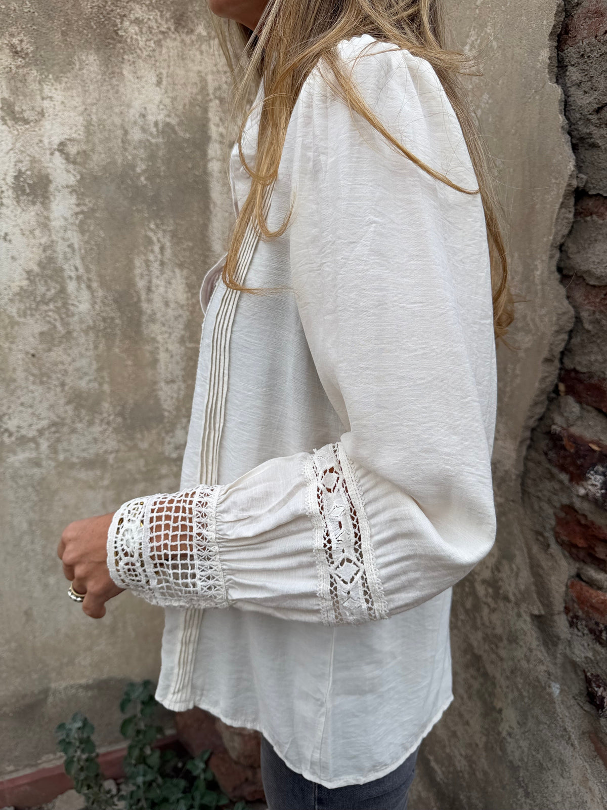 New Arrivals🔥Crochet Detail Flutter Sleeve Blouse