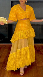 Conjunto de Blusa de Mujer con Escote en V y Rayas + Media Falda con Borlas y Retazos Estilo Fiesta