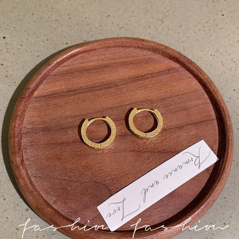 Hoop Earrings Collection — 28 Styles