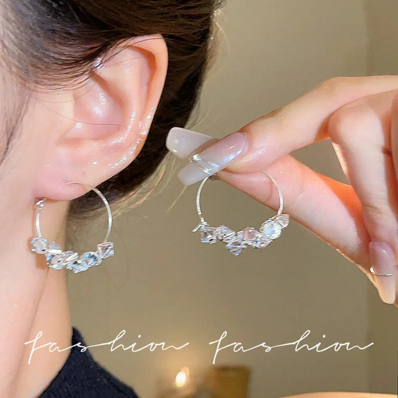 Hoop Earrings Collection — 28 Styles