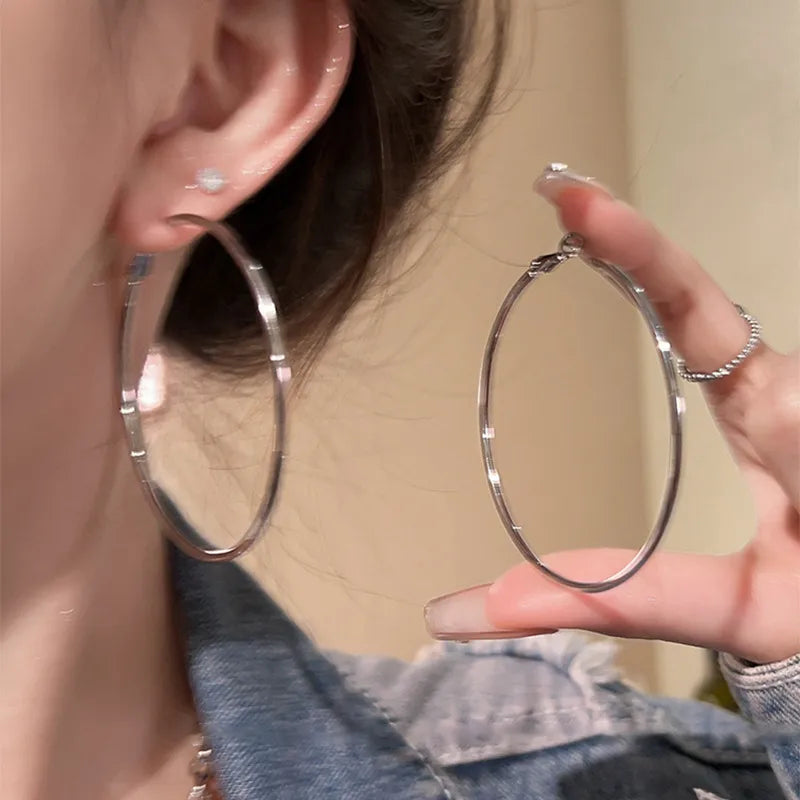 Hoop Earrings Collection — 28 Styles