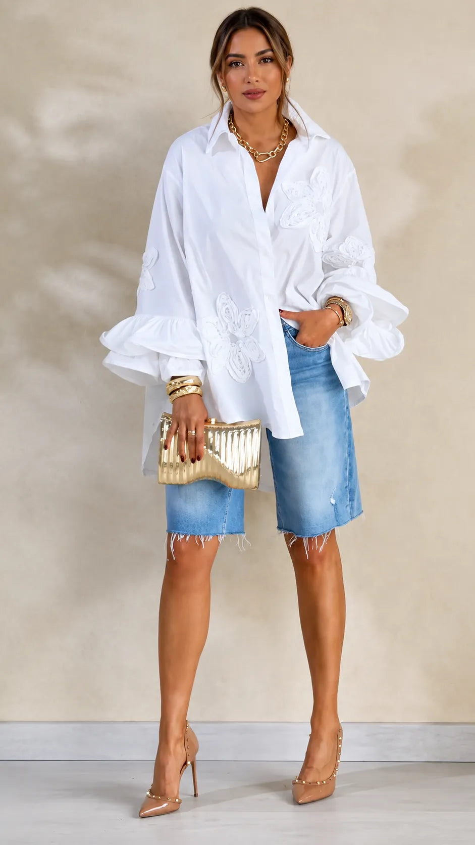 Oversized  Embroidery Ruffle Shirt & Raw-Hem Denim Knee Shorts