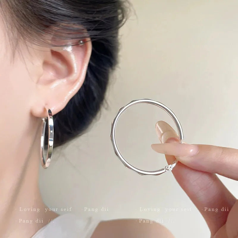 Hoop Earrings Collection — 28 Styles