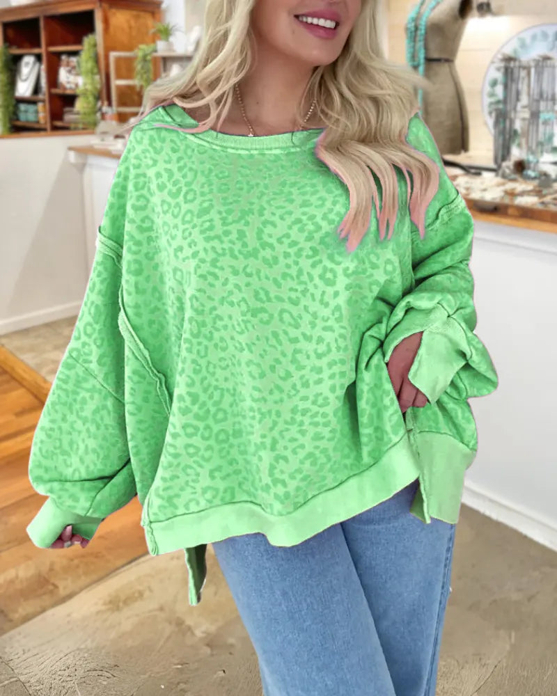 Oversized Stylish Leopard Sweatshirt